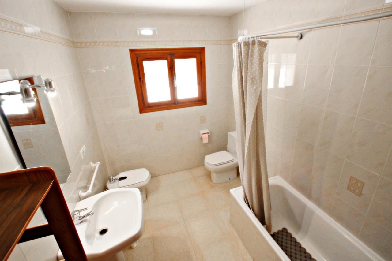 Laura-29A - Pretty Holiday Property With Garden And Private Pool In Calp Exterior foto