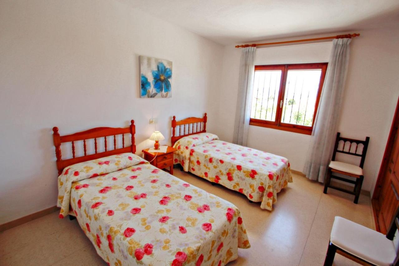 Laura-29A - Pretty Holiday Property With Garden And Private Pool In Calp Exterior foto
