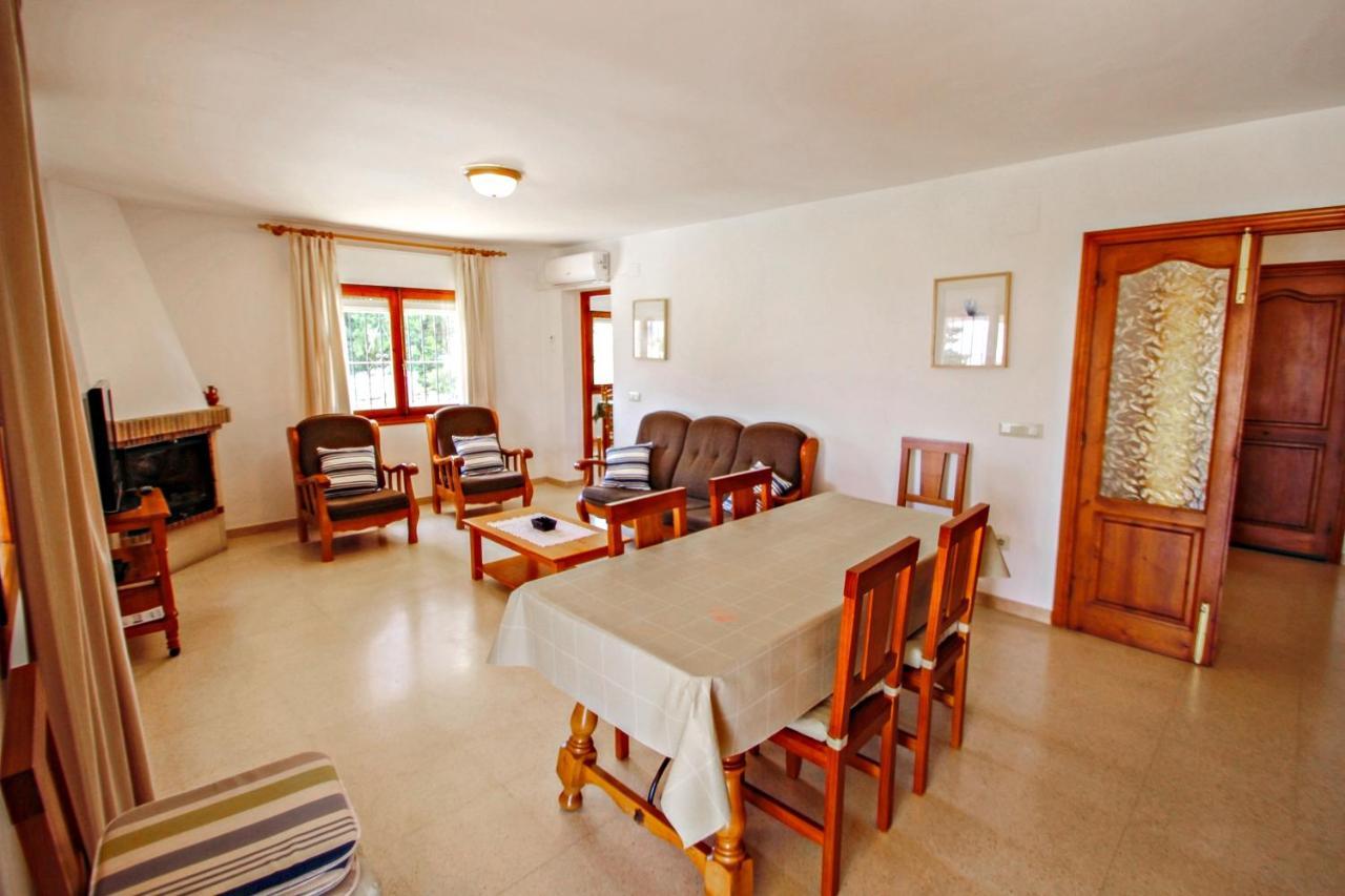 Laura-29A - Pretty Holiday Property With Garden And Private Pool In Calp Exterior foto